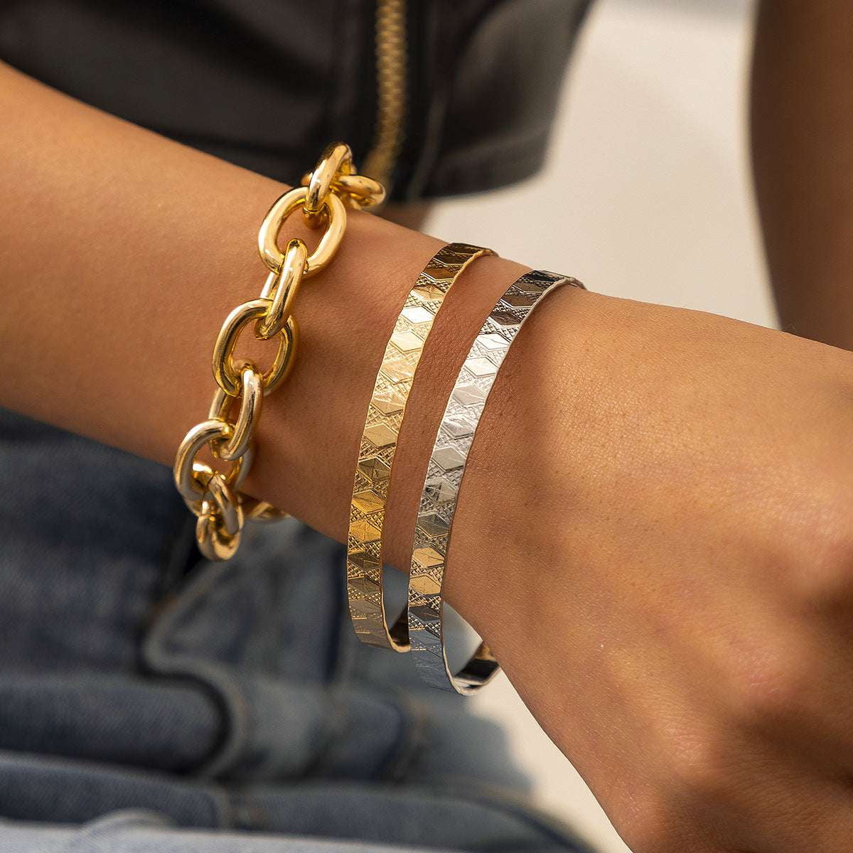 Elegant Geo Chain Bracelet, Stylish Aluminum Bracelet, Trendy Women's Accessory - available at Sparq Mart